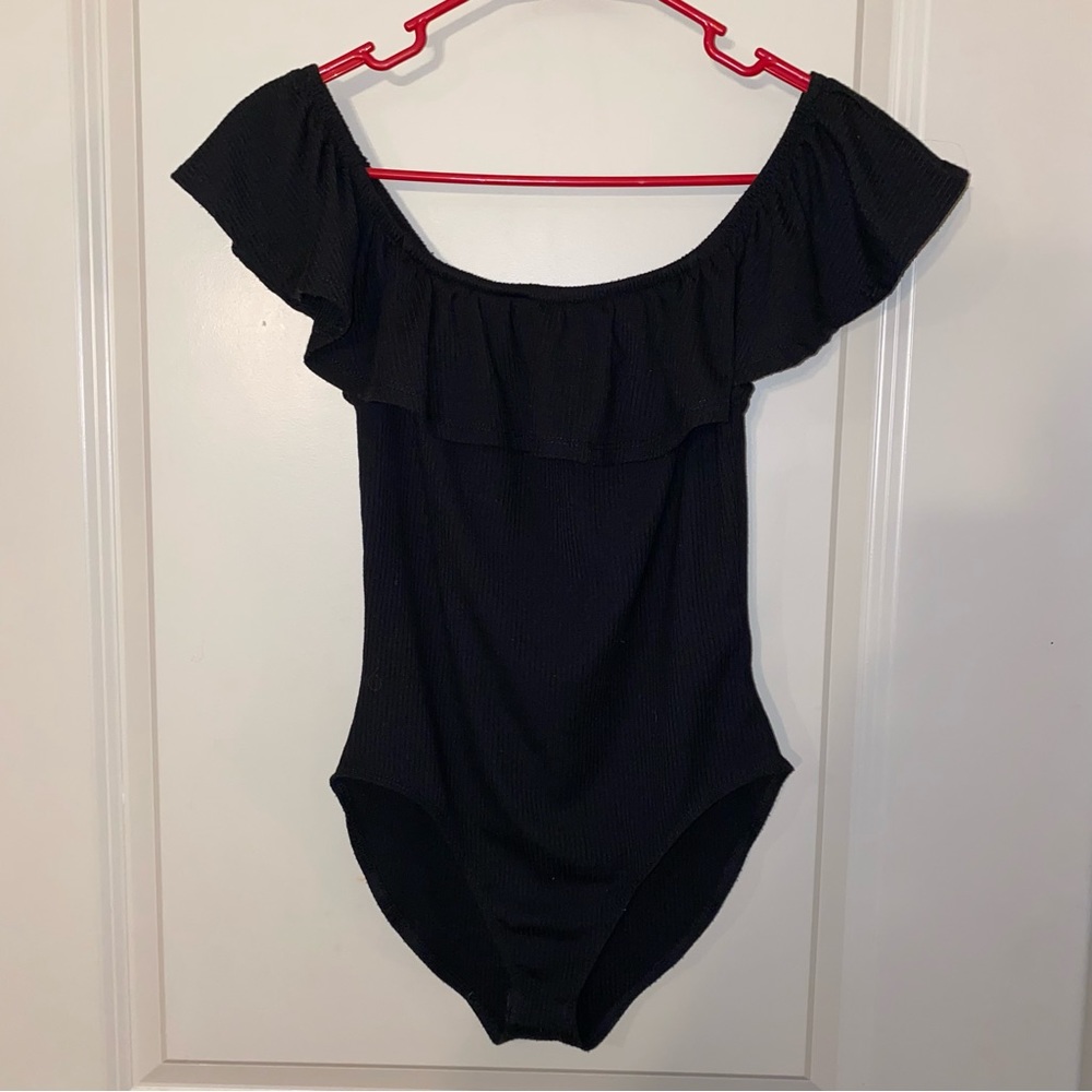 Off the shoulder bodysuit - size small